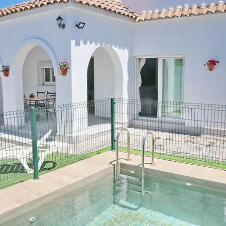 Garrido Con Piscina Privada *